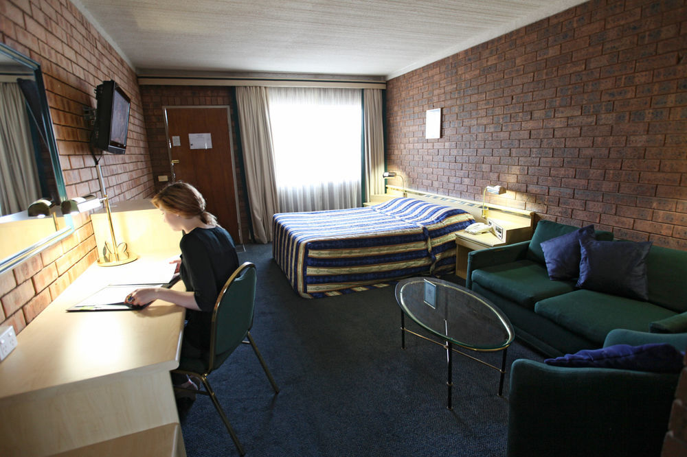 Countryman Motor Inn Dubbo Buitenkant foto
