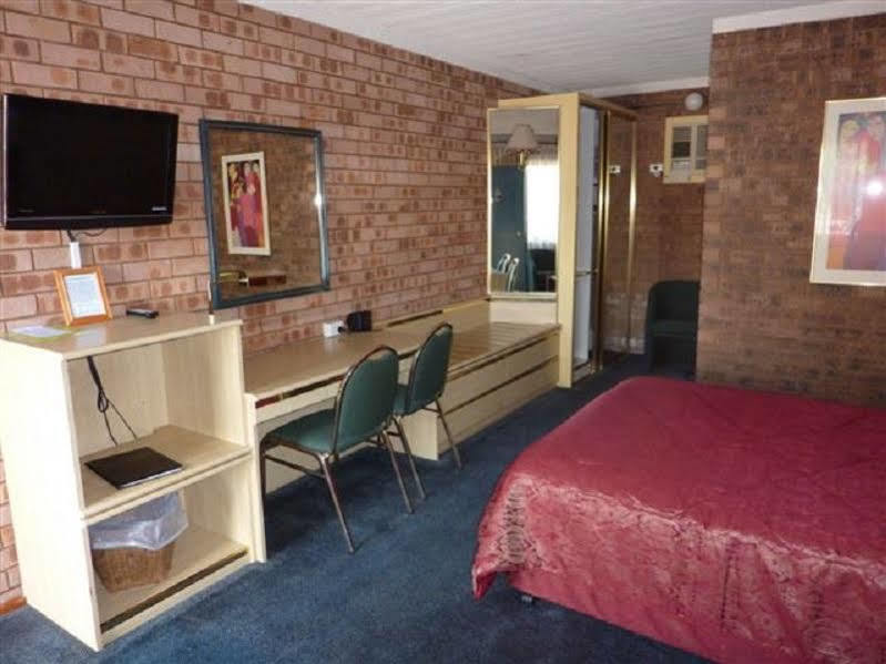 Countryman Motor Inn Dubbo Buitenkant foto